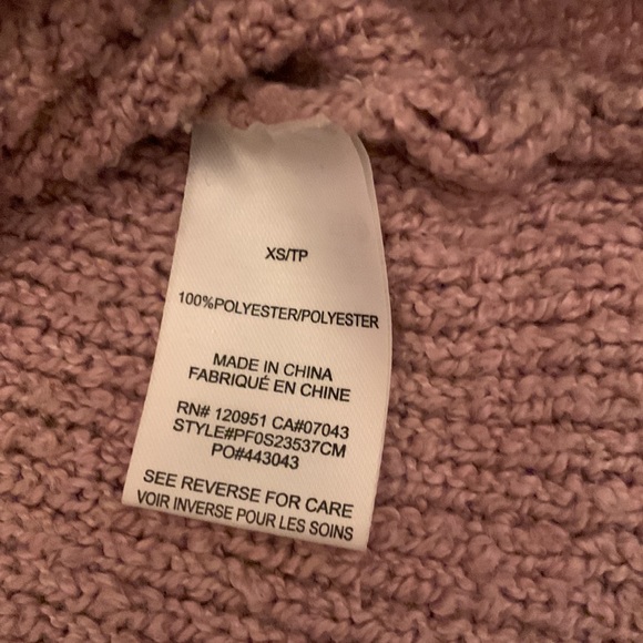 Soft Blush Pink Cropped Sweater - Picture 4 of 6